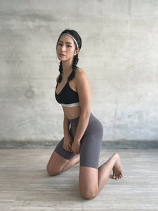 NU Concept 肌能衣研製所 FIR 美敷肌能壓力褲－五分-沉穩灰，單車褲穿搭最佳選擇！