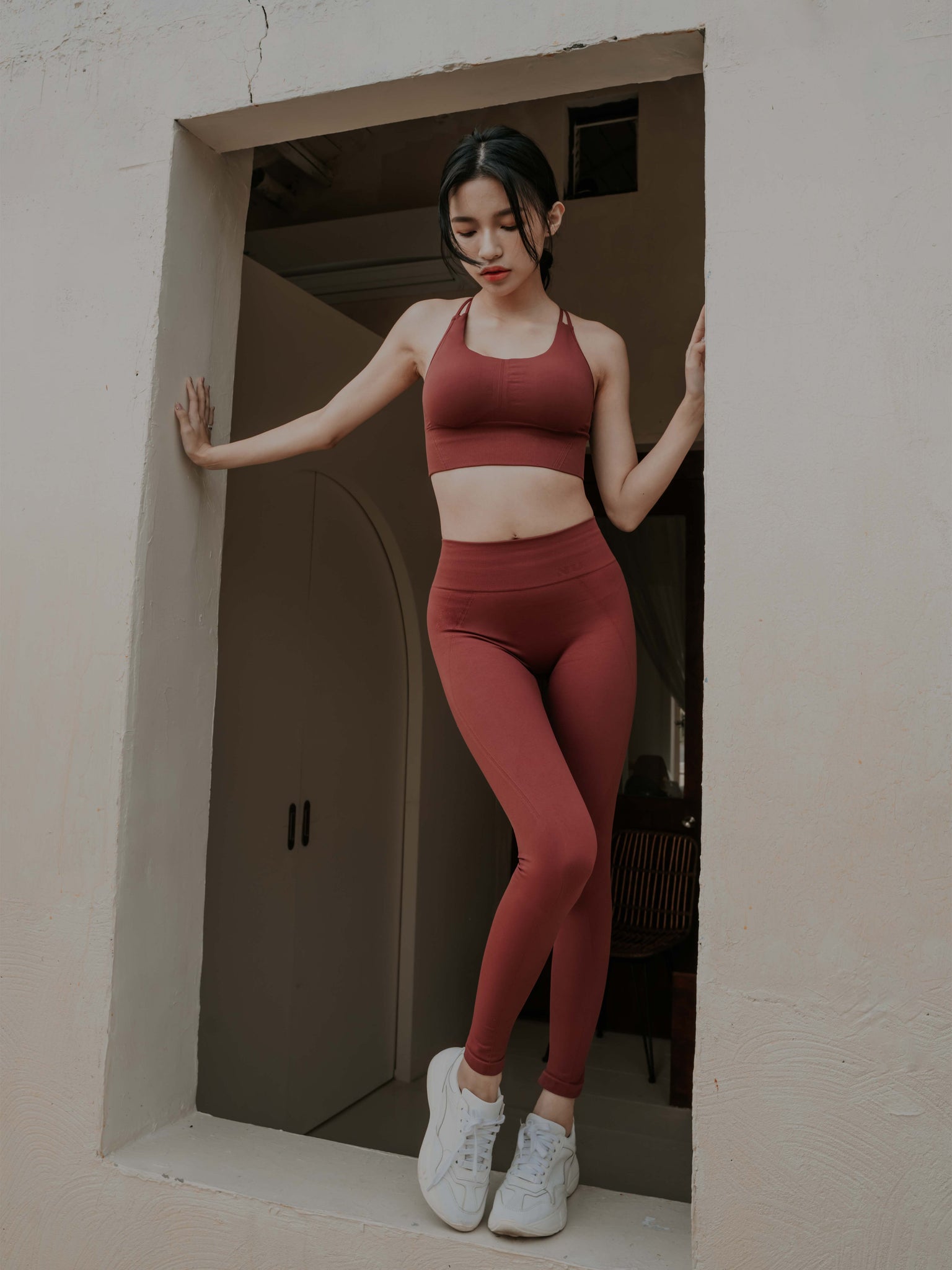 NU Concept 肌能衣研製所 FIR 美敷肌能壓力褲－全長-胭脂霧紅，輕鬆展現迷人曲線！